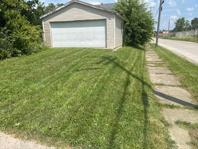 Lawn Care service in Muncie, 47305