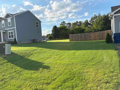 Lawn Care service in Petersburg, 23803