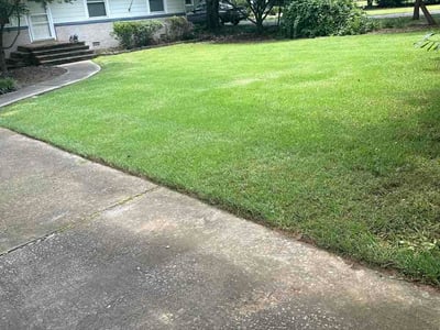 Lawn Care service in El Dorado, 67337