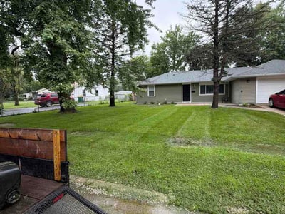 Lawn Care service in Joliet, 60432