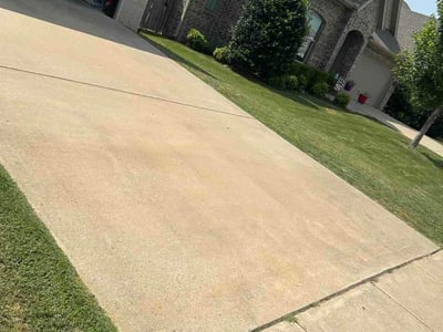 Lawn Care service in Springdale, 72764