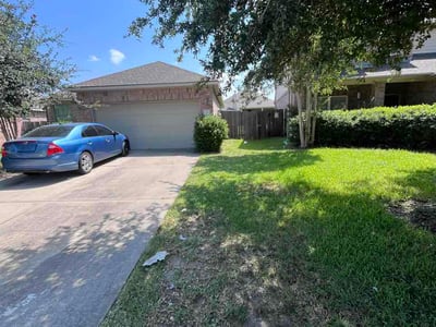 Lawn Care service in Tomball, 77375