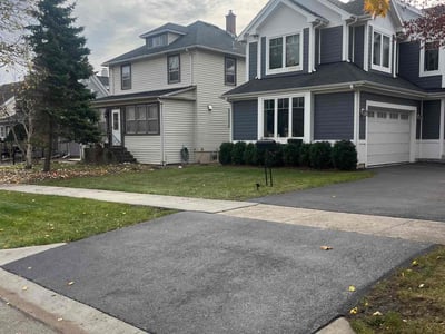 Lawn Care service in Highland Park, 60035