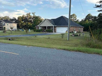 Lawn Care service in Brunswick, 31520