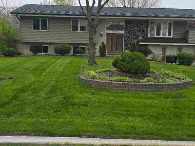 Lawn Care service in Lemont, 60439