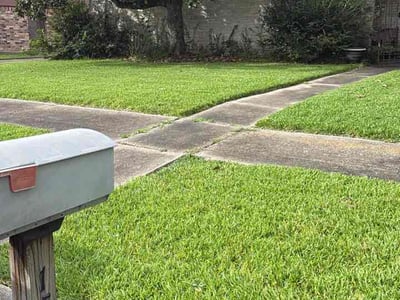 Lawn Care service in Winnie, 77665