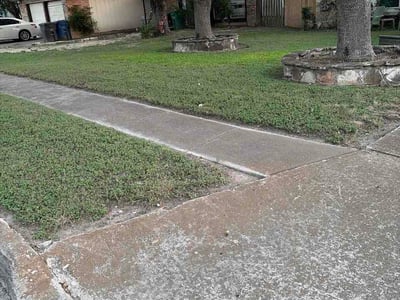 Lawn Care service in Kirby, 78219