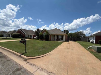 Lawn Care service in Wetumpka, 36092