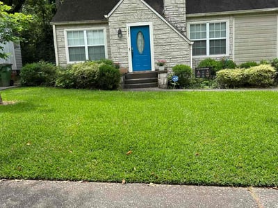 Lawn Care service in Adairsville, 30103