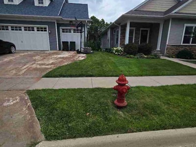 Lawn Care service in Iowa City, 52240