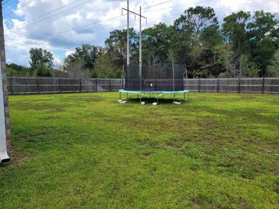 Lawn Care service in Milton, 32570