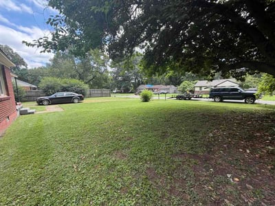 Lawn Care service in Elizabethton, 37643