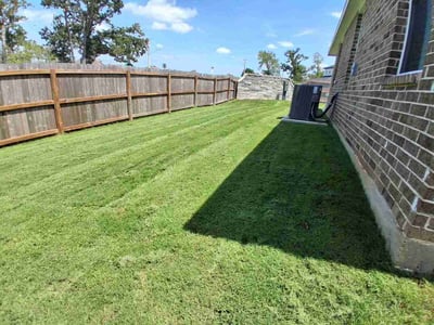 Lawn Care service in College Station, 77840