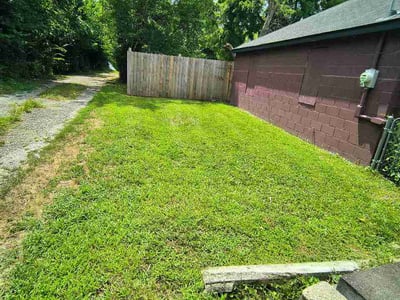 Lawn Care service in West Newton, 15089