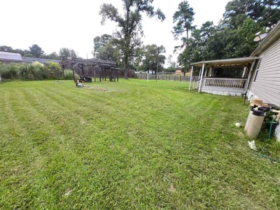 Lawn Care service in Magnolia, 77355