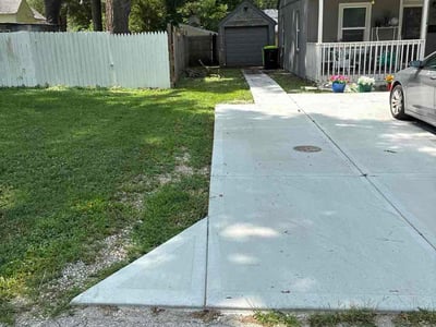 Lawn Care service in Waterloo, 64097