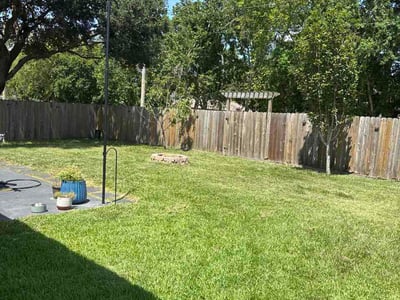 Lawn Care service in Brownsville, 78520
