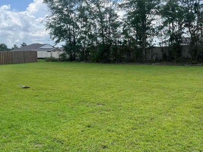 Lawn Care service in Crestview, 32536