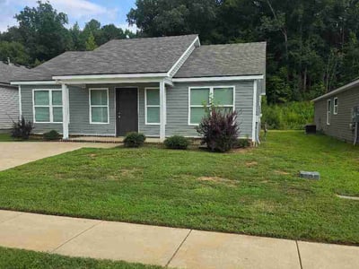 Lawn Care service in Northport, 35476