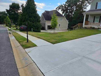 Lawn Care service in Flowery Branch, 30542