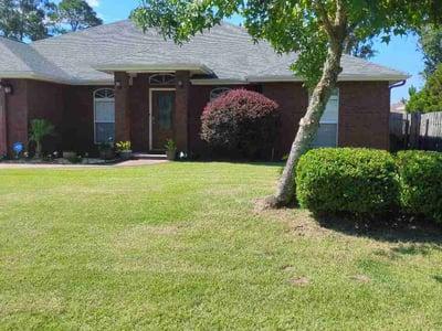 Lawn Care service in Pensacola, 32501