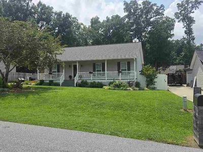 Lawn Care service in Thomasville, 27360