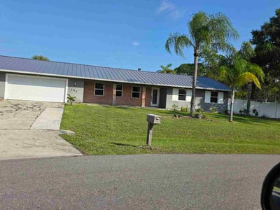 Lawn Care service in Cocoa Beach, 32931