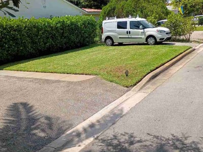 Lawn Care service in Fort Lauderdale, 33301