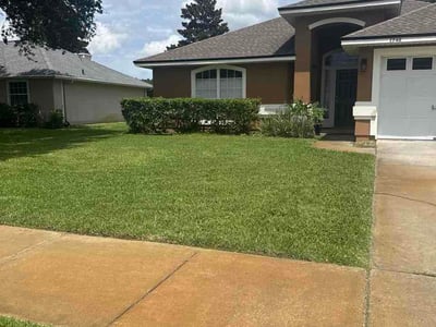 Lawn Care service in St Johns, 32259