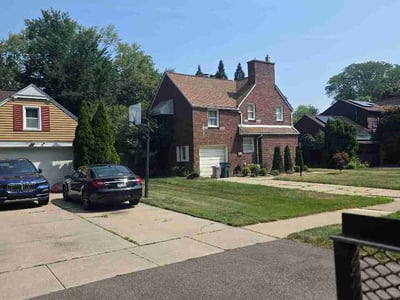 Lawn Care service in Auburn Hills, 48326
