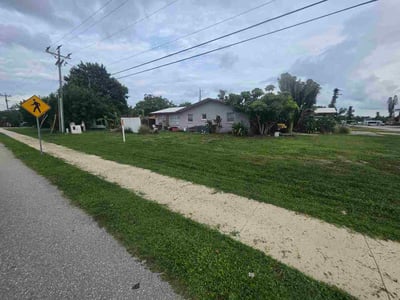 Lawn Care service in Hialeah, 33013