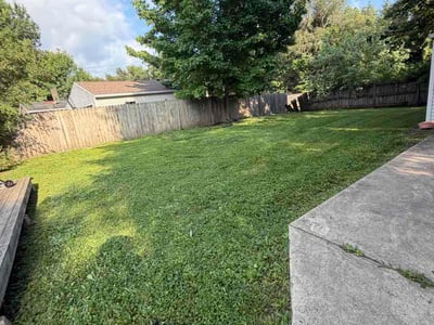 Lawn Care service in Springfield, 62703
