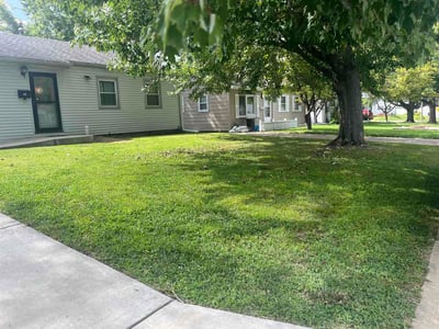 Lawn Care service in Springfield, 62703