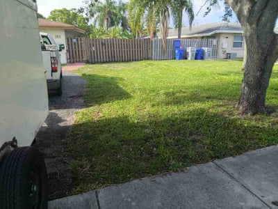 Lawn Care service in Sunrise, 33322