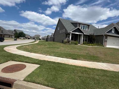 Lawn Care service in Turley, 74126