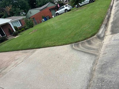 Lawn Care service in Tulsa, 74103
