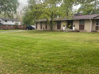 Lawn Care service in West Bloomfield, 48323