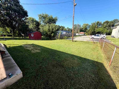 Lawn Care service in Clarksville, 47129