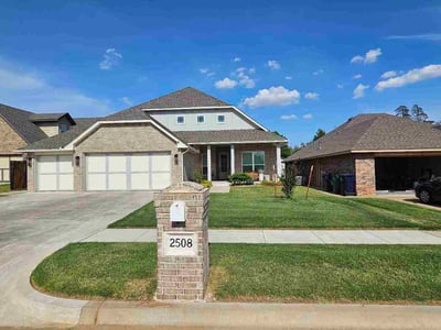 Lawn Care service in Choctaw, 73020