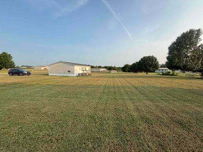 Lawn Care service in Loma Linda, 92354