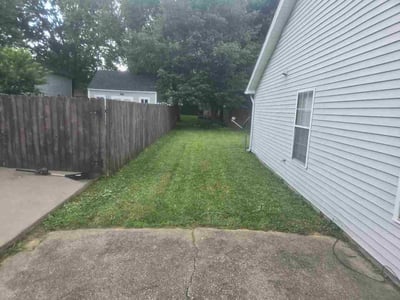Lawn Care service in Corydon, 47112
