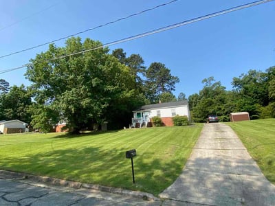 Lawn Care service in Westbrook, 04092