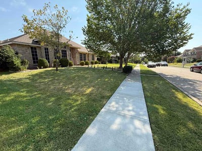 Lawn Care service in Colton, 92324