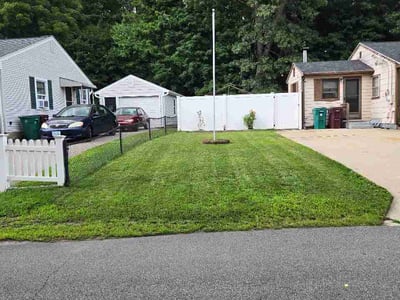 Lawn Care service in Woonsocket, 02895