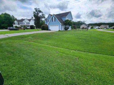 Lawn Care service in Sunset Beach, 28468