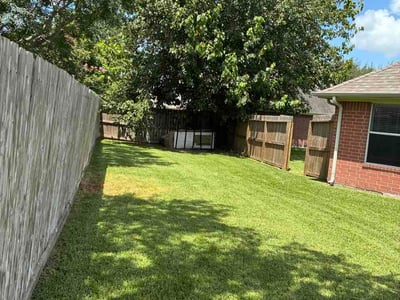 Lawn Care service in Donna, 78537