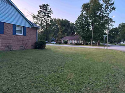 Lawn Care service in Spartanburg, 29306