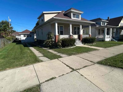 Lawn Care service in Racine, 53403