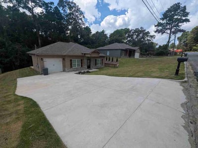 Lawn Care service in Phenix City, 36867