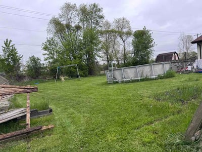 Lawn Care service in Burton, 48519